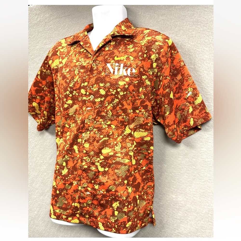Nike Dri-Fit Trek Divison Resort Button Shirt Men’s Small DR9966-832 Orange Camo
